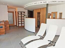 Tasteful Apartment in Elzach-yach