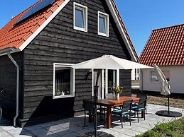 Holiday Home Near the Beach on the Oosterschelde