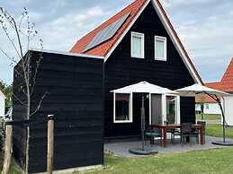 Holiday Home Near the Beach on the Oosterschelde