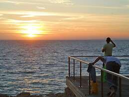 Apartment on the Beach in Vale Centianes