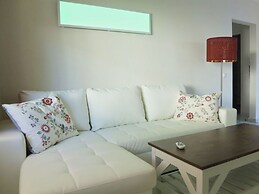 Apartment on the Beach in Vale Centianes