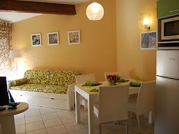 Comfortable Apartment With a Terrace