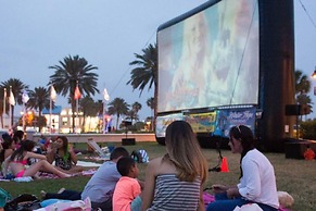 2 Bedroom Waterfront Pool Side!