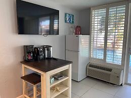 2 Bedroom Waterfront Pool Side!