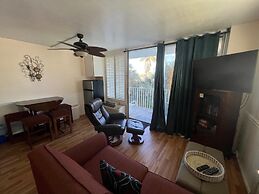 2 Bedroom Waterfront Pool Side!