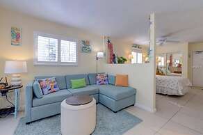 2 Bedroom Waterfront Pool Side!