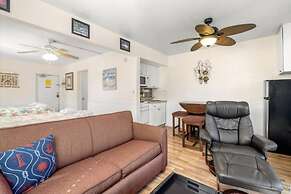 2 Bedroom Waterfront Pool Side!