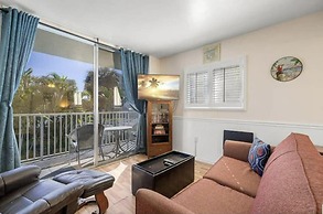 2 Bedroom Waterfront Pool Side!