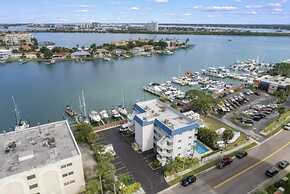 2 Bedroom Waterfront Pool Side!