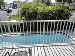 2 Bedroom Waterfront Pool Side!