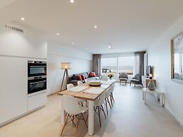 Alexander 0001 Apartment With sea View