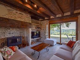 Holiday Home Near Saint-medard-d'excideuil