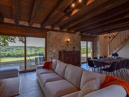 Holiday Home Near Saint-medard-d'excideuil