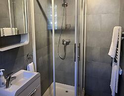 Spacious Chalet in Les Deux Alpes