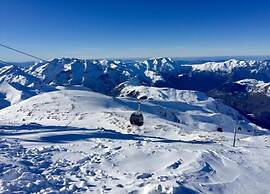 Spacious Chalet in Les Deux Alpes