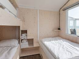 Lovely Beach House in Dishoek