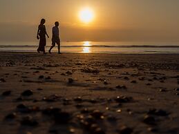Lovely Beach House in Dishoek