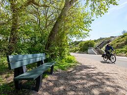 Lovely Beach House in Dishoek