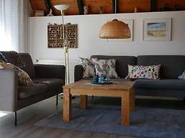 Long Comfortable Holiday Residence