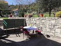 Apartment Lepur Slano - Two-bedroom Apartment With Terrace