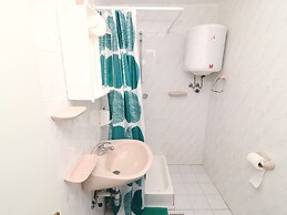 Apartment Lepur Slano - Two-bedroom Apartment With Terrace