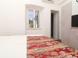 Apartment Lepur Slano - Two-bedroom Apartment With Terrace