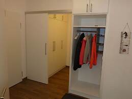 Hohe Lith 4.09 Modern Retreat