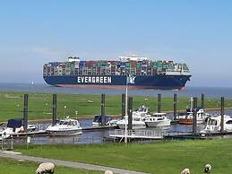 Hohe Lith 4.09 Modern Retreat