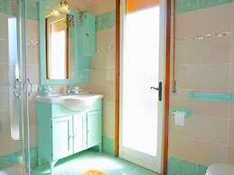 Belvilla by Oyo Villa Fabienne 32