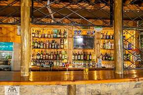 TROTTERS HOTEL - KENOL