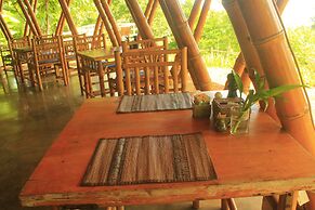 Hanchey Bamboo Resort