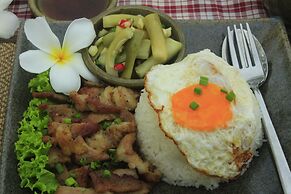 Hanchey Bamboo Resort