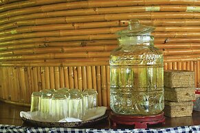 Hanchey Bamboo Resort