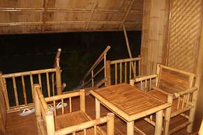 Hanchey Bamboo Resort