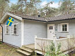 6 Person Holiday Home in Yngsjo-by Traum