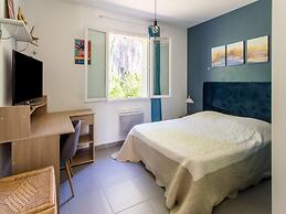Beautiful Holiday Home With Swimming Pool