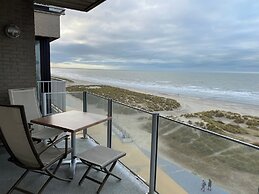 Apartment in Nieuwpoort With Terrace