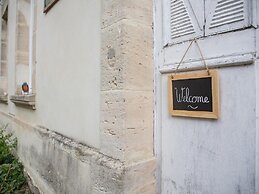 Spacious Holiday Home With Garden