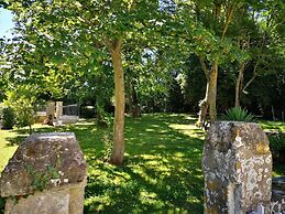 Spacious Holiday Home With Garden