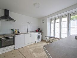 Spacious Holiday Home With Garden