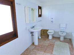 Delightful Holiday Home in Fulgatore With Swimming Pool