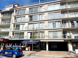 Apartment in Nieuwpoort With sea Views