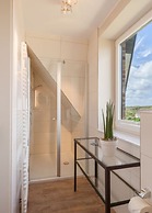 Dunenhuus Ost Modern Retreat