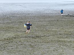 Holiday Apartment Deck Boat