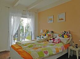 Holiday Apartment Deck Boat