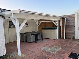 Spacious Bungalow With Roofed Terrace