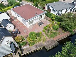 Spacious Bungalow With Roofed Terrace