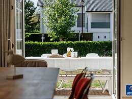 Apartment in De Haan With Garden
