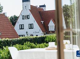 Apartment in De Haan With Garden