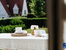 Apartment in De Haan With Garden